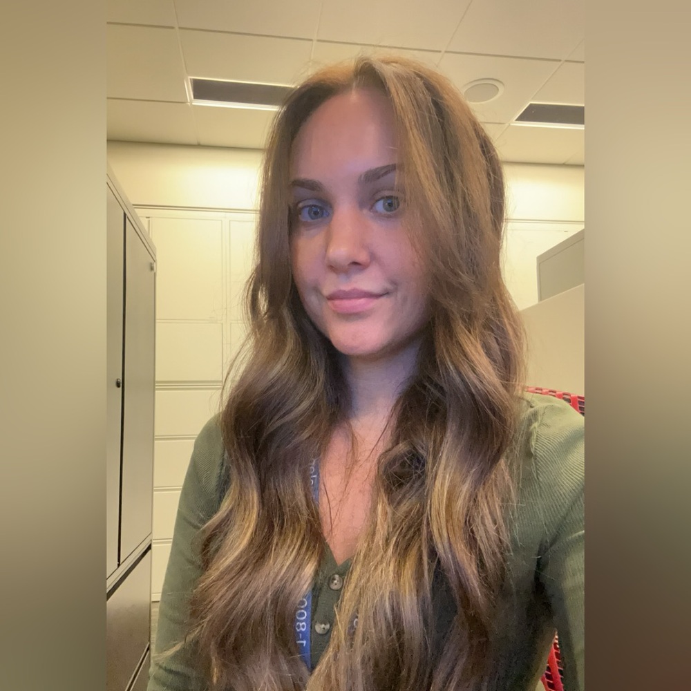 Meet your Posher, Alyssa
